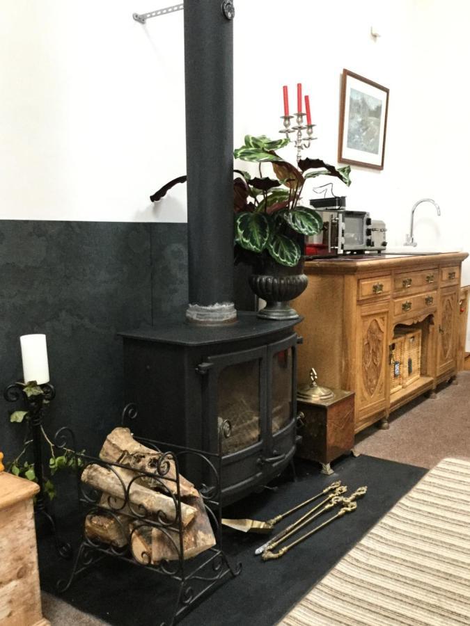 Auld Skuil Hotel Ashkirk Kültér fotó